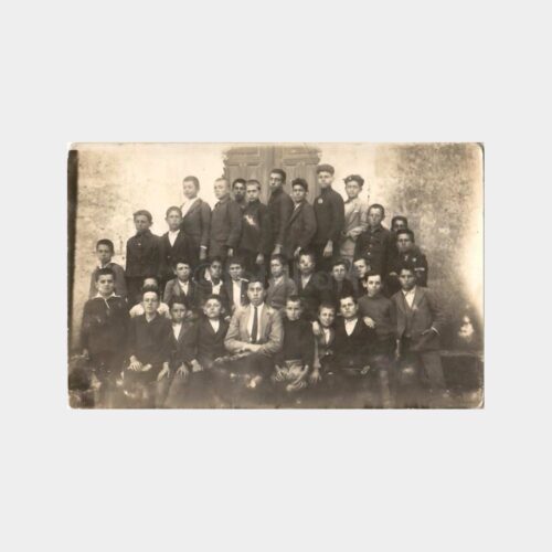 Öğretmen ve Öğrenciler Toplu Fotoğraf