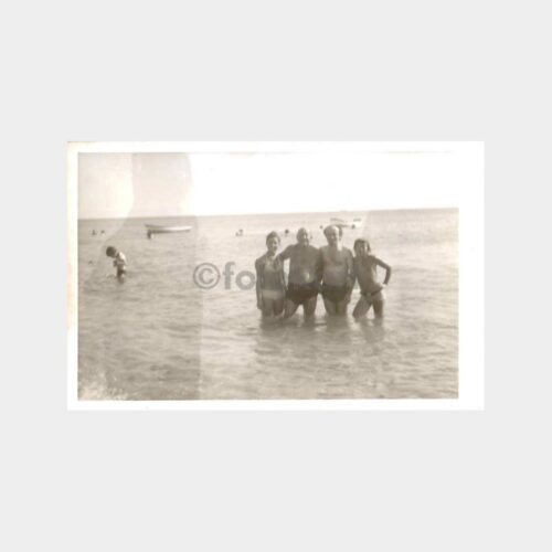 Plaj-Denizde Aile Fotoğraf