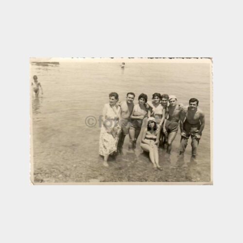 Plajda Arkadaş Grubu Fotoğraf