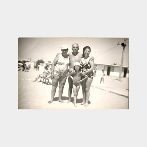 Plajda Bir Aile Fotoğraf