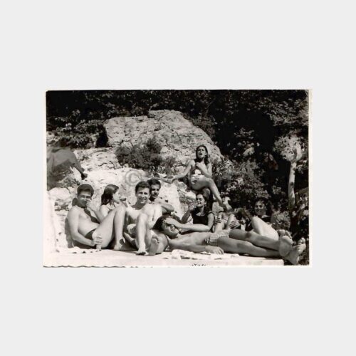 Plajda Gençler 2 Adet Fotoğraf
