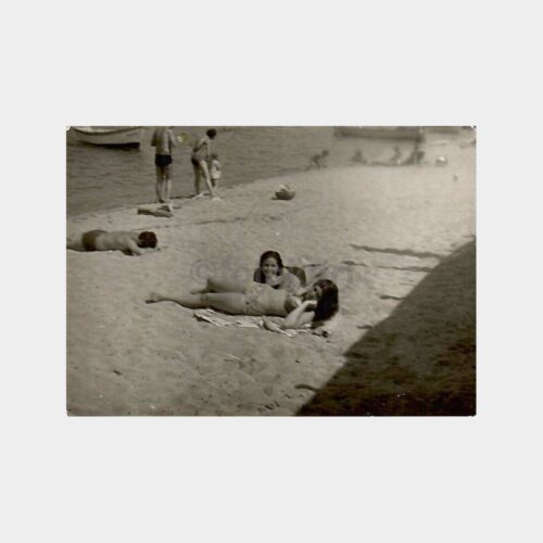 Plajda İki Kadın Fotoğraf