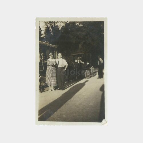 Şık Çift ve Faytonlar Fotoğraf