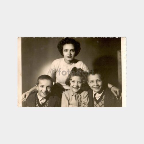 1954 Aile Stüdyo Fotoğraf
