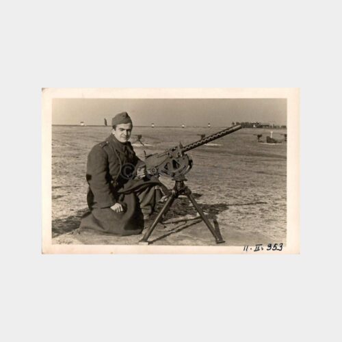1953 Asker Uçaksavar Silahı ile Fotoğraf