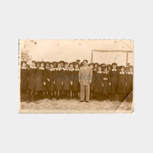 Ayvalık Ortaokulu Kız Öğrenciler Fotoğraf