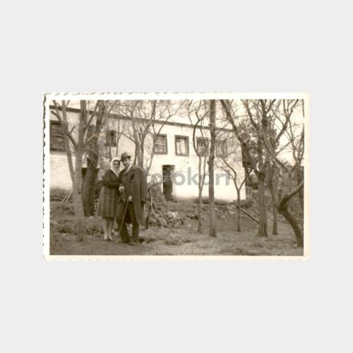 Bahçede Bir Çift Fotoğraf