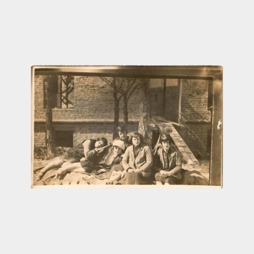 1929 Bayram Günü Genç Kızlar Fotoğraf
