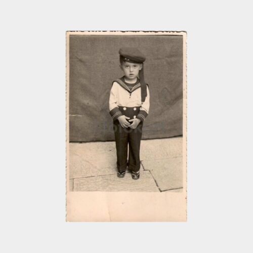 Denizci Giyimli Çocuk Fotoğraf