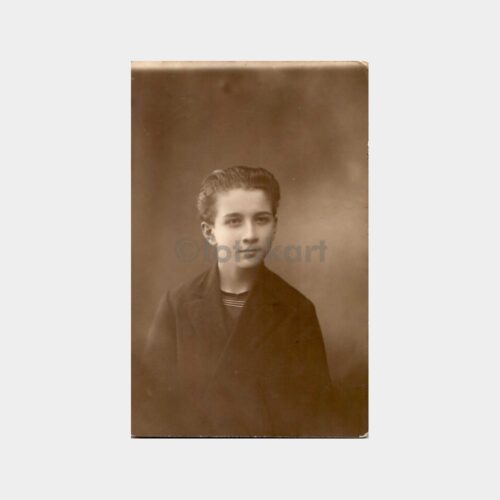 Denizci Giysili Genç Stüdyo Fotoğraf
