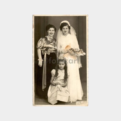 Gelin Konulu Stüdyo Fotoğrafı