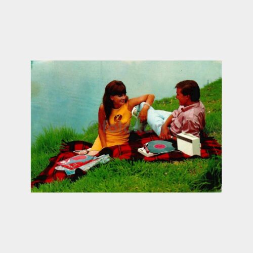 1972 Genç Çift Kartpostal