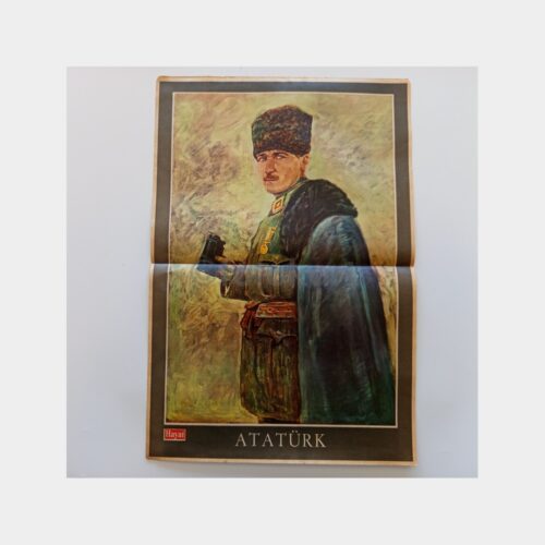 Hayat Dergisi - Orta Sayfası Poster, No. 18 Atatürk