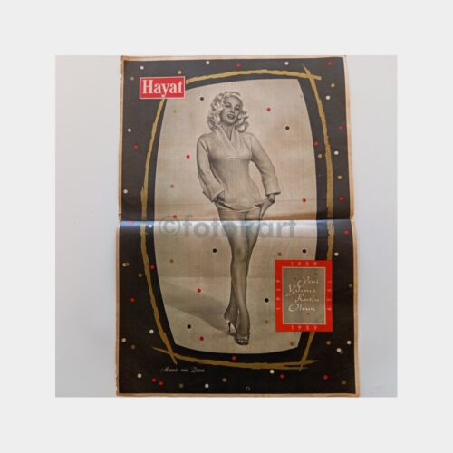 Hayat Dergisi - Orta Sayfası Poster, No. 31 Mamie Van Doren Aktris-Yeni Yıl 1959