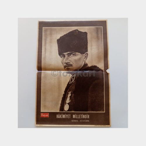 Hayat Dergisi - Orta Sayfası Poster, No. 32 Atatürk Hakimiyet Milletindir