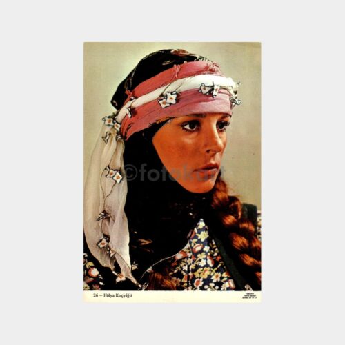 Hülya Koçyiğit Konulu Kartpostal