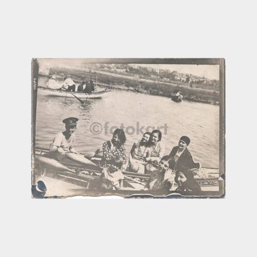 İstanbul Derede Sandal Sefası Fotoğraf