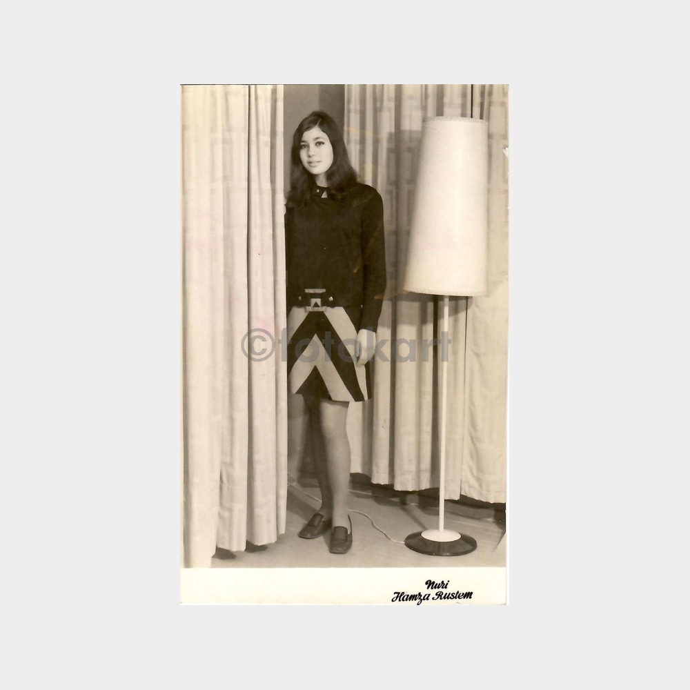 1970 İzmir Genç Kız - Foto Hamza Rüstem Fotoğraf