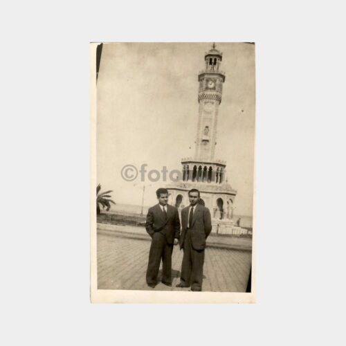 İzmir Konak Saat Kulesinde İki Beyefendi Fotoğraf