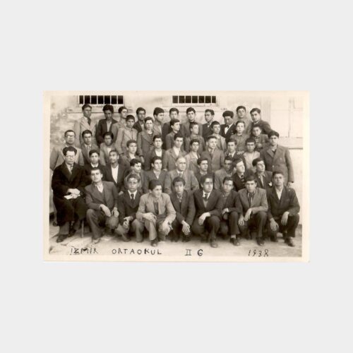 1938 İzmir Ortaokul II-G Öğrenciler Fotoğrafı