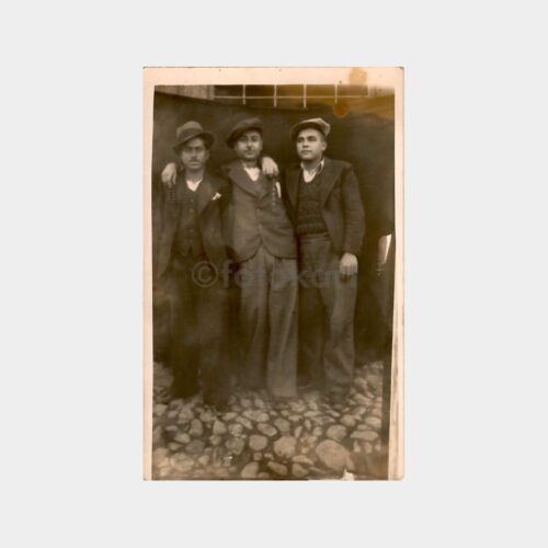 Kasketli Tipler Grup Fotoğraf