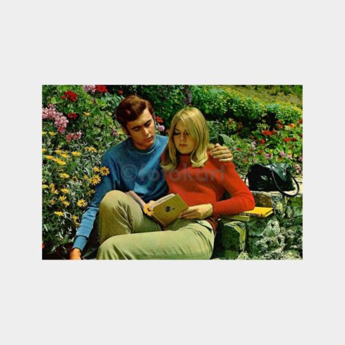 Kitap Okuyan Çift Kartpostal