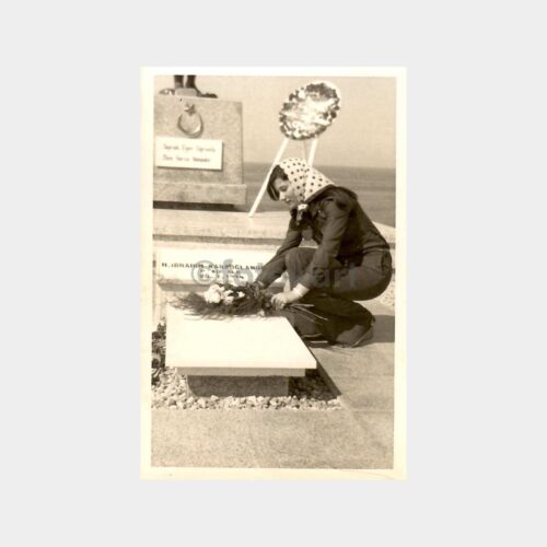 1974 KKTC - Kıbrıs Harekatı Şehit Karaoğlanoğlu Kabiri Fotoğraf