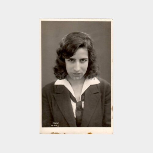 1932 Liseli Kız Öğrenci Albümünden Fotoğraf