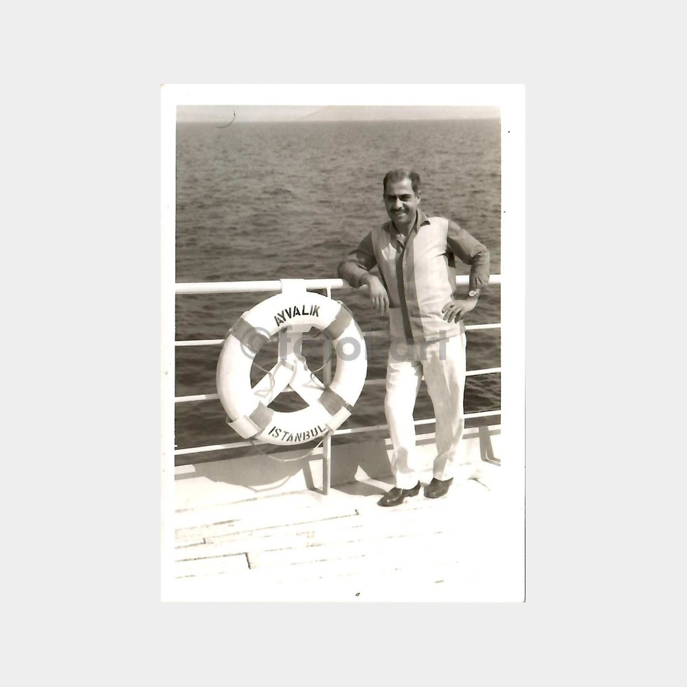 M/V Ayvalık Gemisi Güvertesinde Fotoğraf