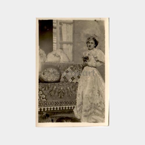 Oturma Odasında Gelin Fotoğraf