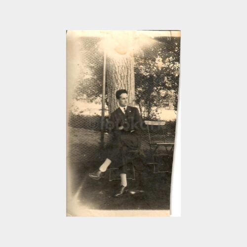 1930 Parkta Oturan Bay Konulu Fotoğraf