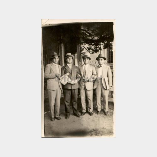 Şapkalı Baylar Fotoğraf