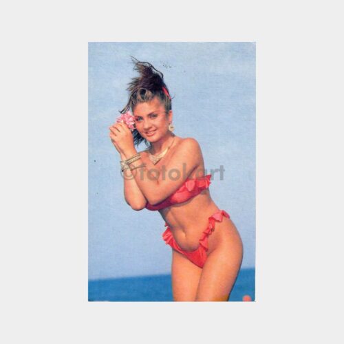 Sibel Can Kartpostal