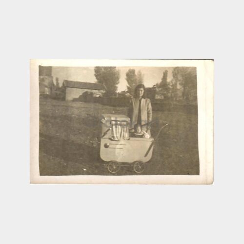 1943 Sivas Anne ve Bebek Arabası Hatıra Fotoğraf