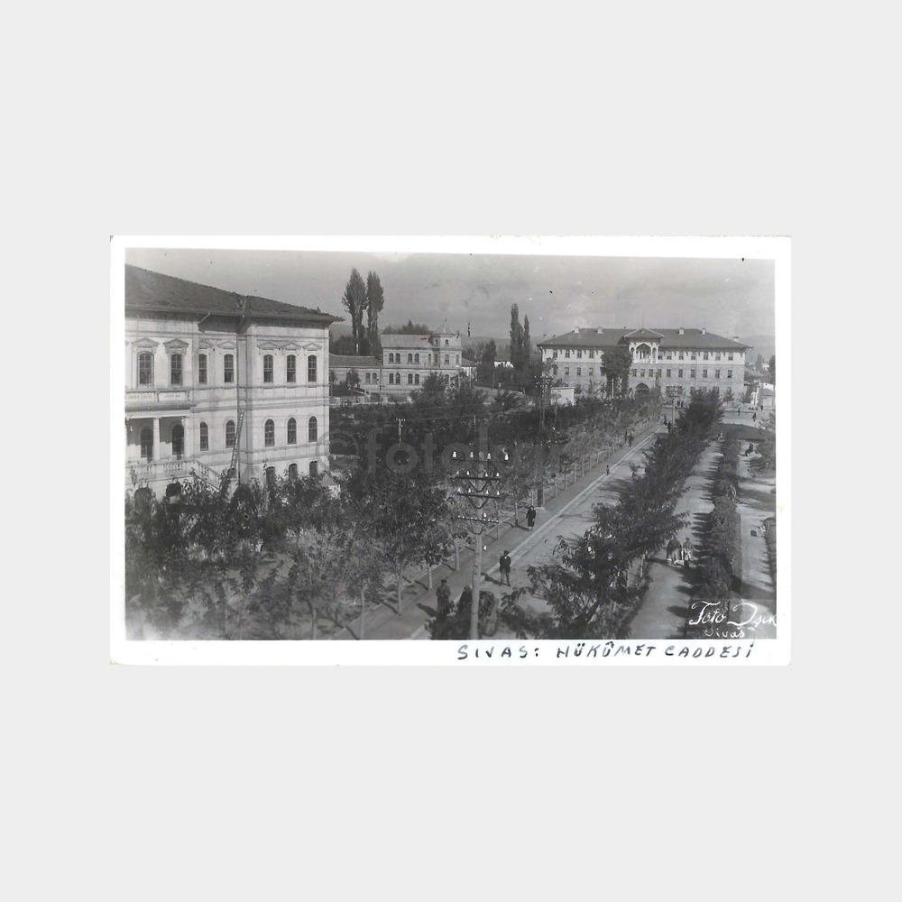 Sivas Hükümet Caddesi Foto Işık Fotokart