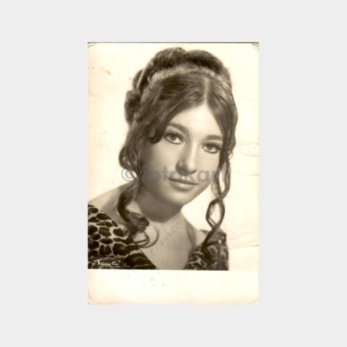 Stüdyo Taç - Güzel Genç Kız Fotoğraf