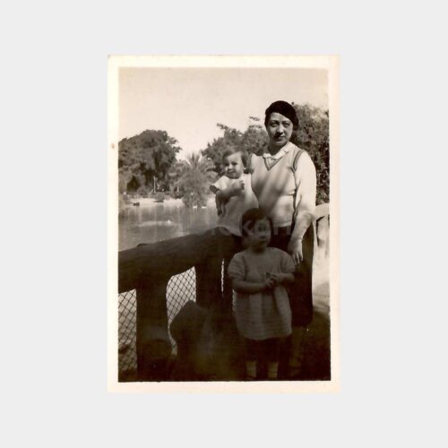 1935 Suriye Halep Houzha Bahçesinde Fotoğraf