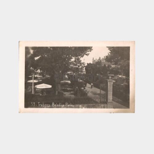1946 Trabzon Belediye Parkı -Postadan Geçmiş- Kartpostal