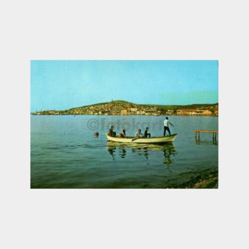 Ayvalık Sahilden Görünüş ve Kayıklar Kartpostal