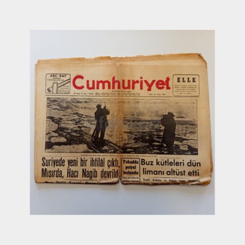 Cumhuriyet Gazetesi, Suriyede İhtilal-Boğazda Buz Kütleleri, 26 Şubat 1954