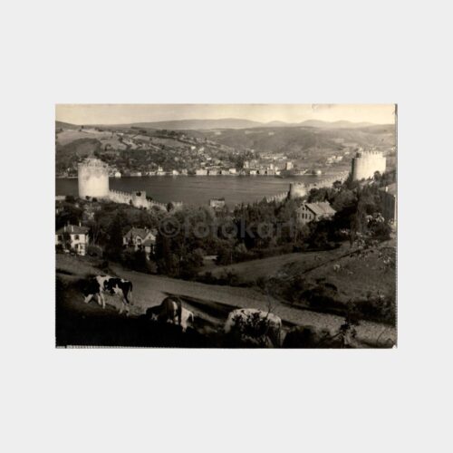 Dış Mekan İşletmede Fesli Kişiler Fotoğraf