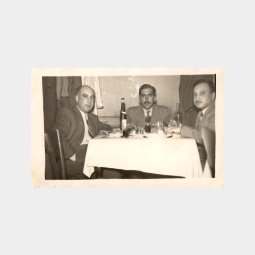 1955 Erzurum Güzelyurt Lokantası'nda Fotoğraf