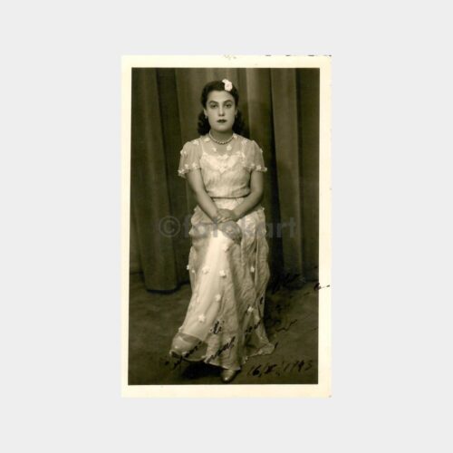 1943 Güzel Giysili Kadın Fotoğrafı