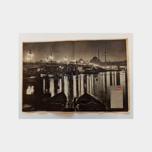 Hayat Dergisi - Orta Sayfası Poster, No. 49 30 Ağustos Kutlayan İstanbul