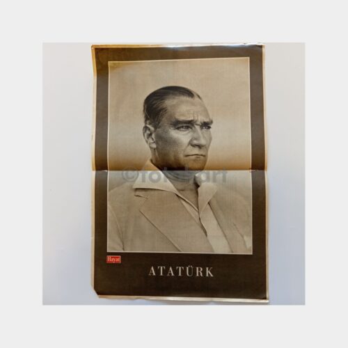 Hayat Dergisi - Orta Sayfası Poster, No. 70 Atatürk