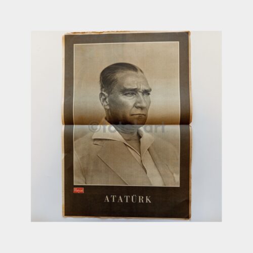 Hayat Dergisi - Orta Sayfası Poster, No. 93 Atatürk