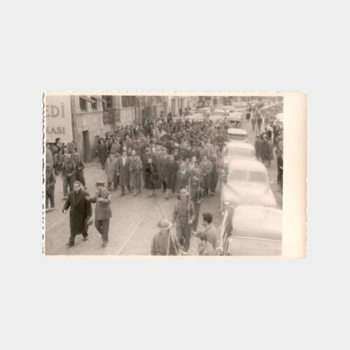 Kadıköy Rıhtım Cenaze Yürüyüş 2 Adet Fotoğraf