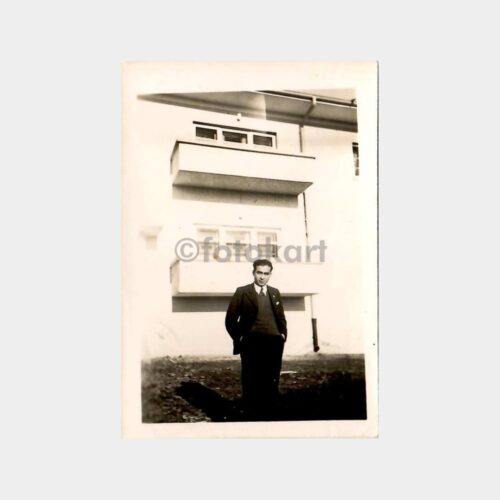 1939 Karabük Beyefendi Ev Önünde Fotoğraf