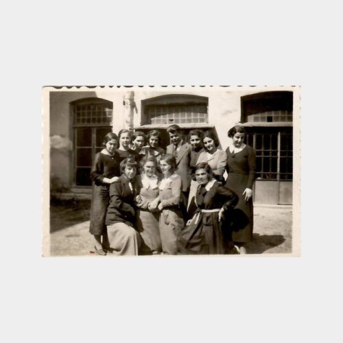 1935 Kız Lisesi Öğrencileri Grup Fotoğraf