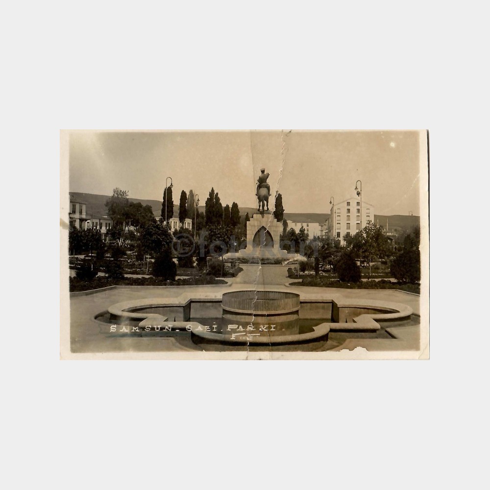 1933 Samsun Gazi Parkı Görünüş Fotokart